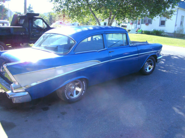 1957 BLUE Chevrolet Bel Air/150/210