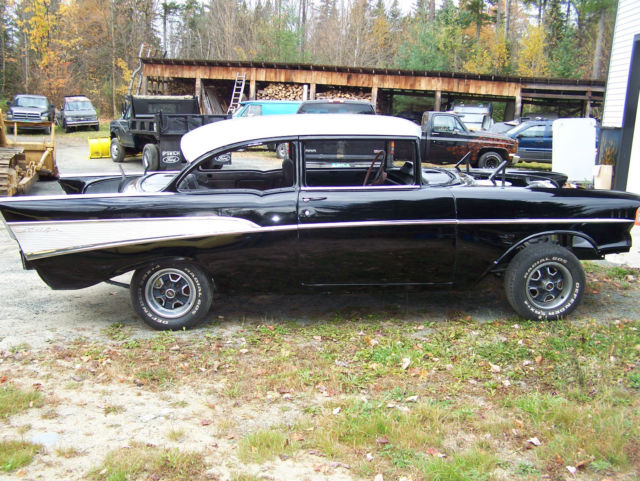 1957 Black Chevrolet Bel Air/150/210