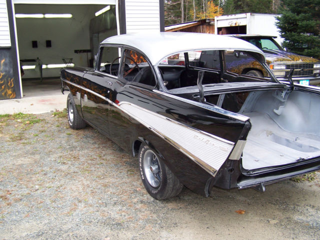 1957 Black Chevrolet Bel Air/150/210