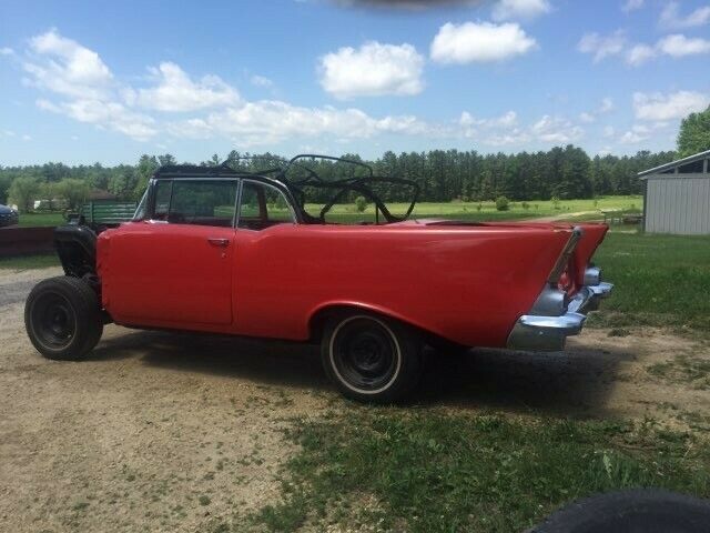 1957 Chevrolet Bel Air/150/210 Convertible