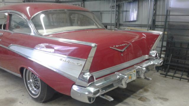 1957 Red / white Chevrolet Bel Air/150/210 Coupe