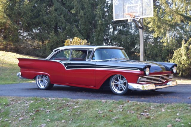 1957 Ford Fairlane