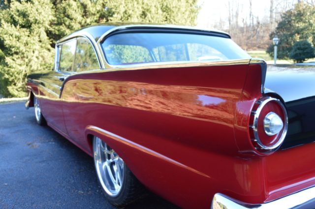 1957 Ford Fairlane