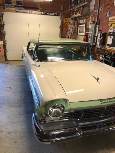 1957 Ford Fairlane