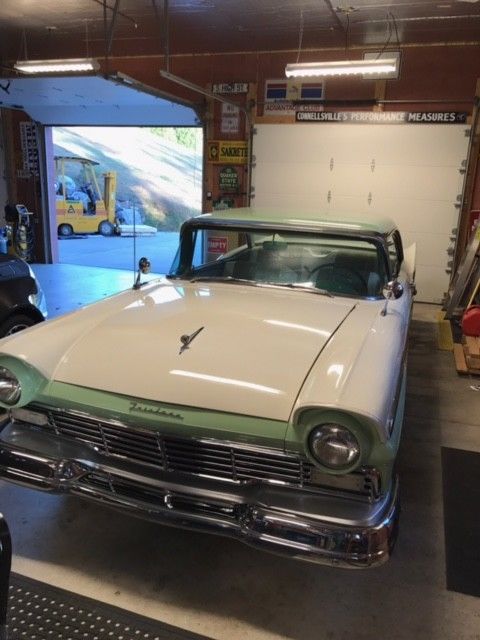 1957 Ford Fairlane