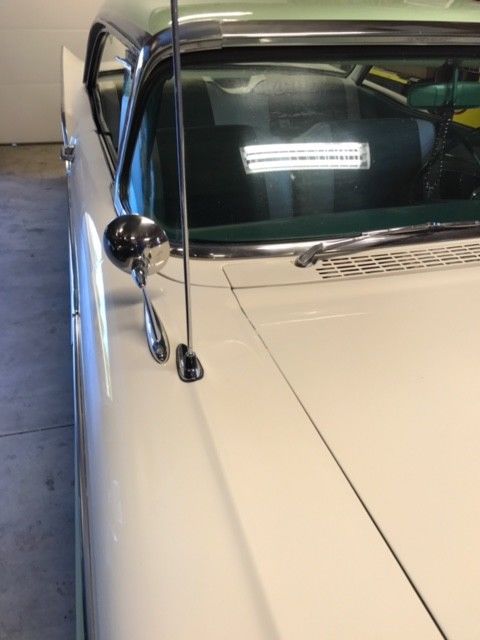 1957 Ford Fairlane