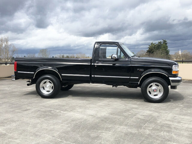 1994 Black Ford F-150 Pickup