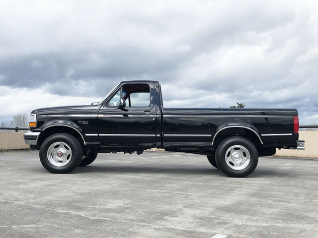 1994 Black Ford F-150 Pickup