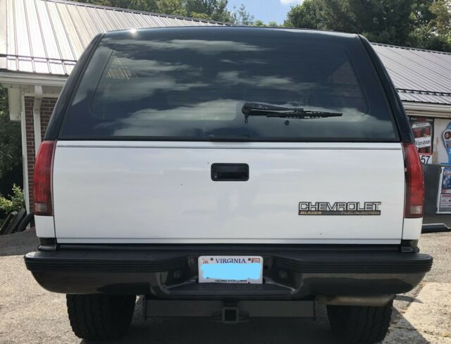 1993 White Chevrolet Blazer SUV