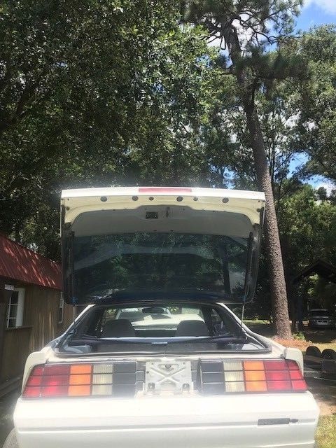 1990 White Chevrolet Camaro Coupe