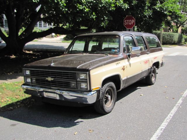 1984 Brown/Tan Chevrolet Suburban Wagon