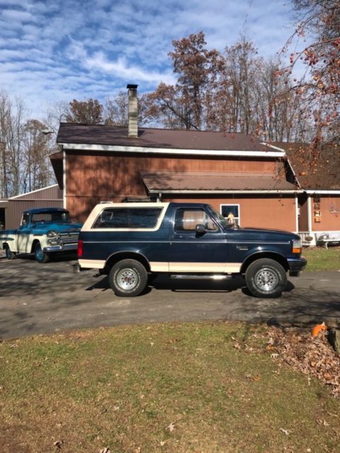 1993 Blue Ford Bronco SUV