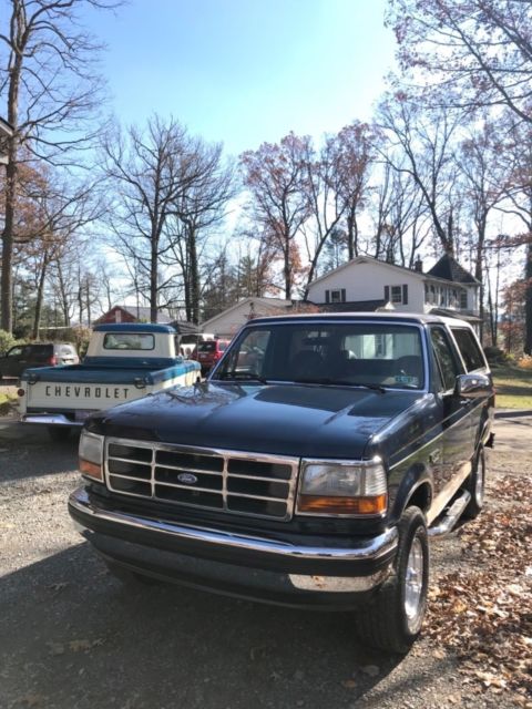 1993 Blue Ford Bronco SUV