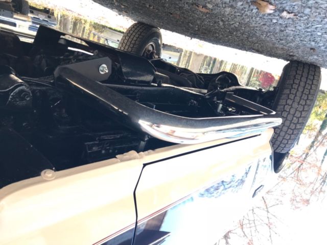 1993 Blue Ford Bronco SUV