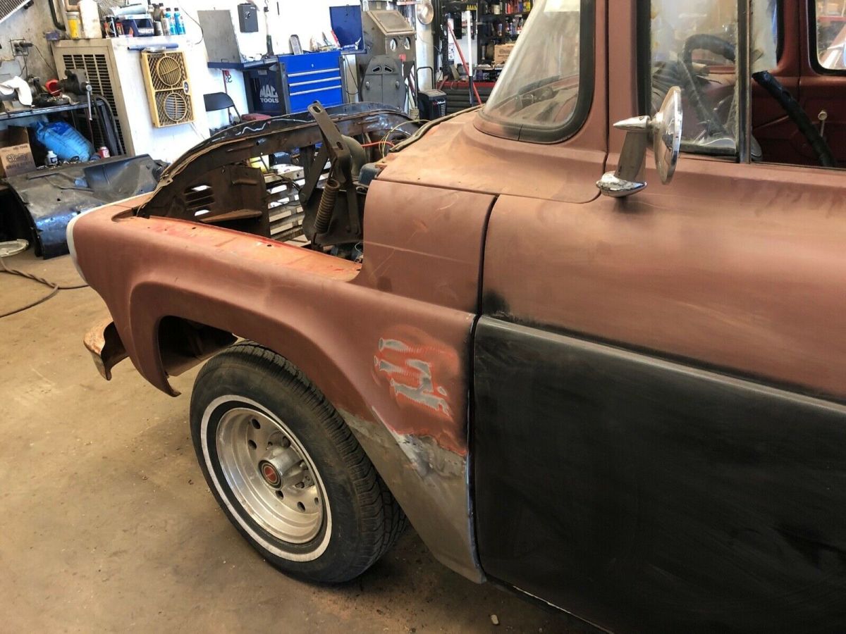 1959 Ford F-100 Standard Cab Pickup