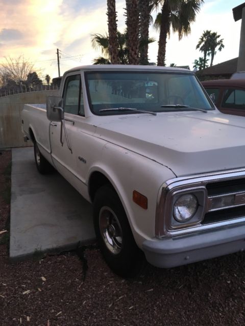 1970 White Chevrolet C-10 Standard Cab Pickup