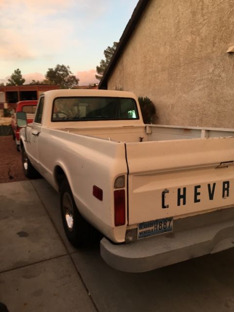 1970 White Chevrolet C-10 Standard Cab Pickup