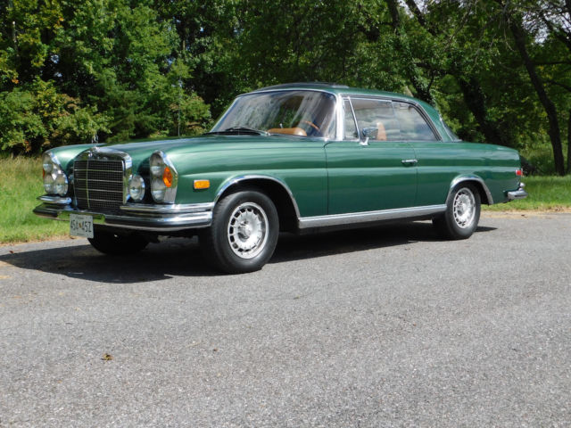 1970 Mercedes-Benz 200-Series