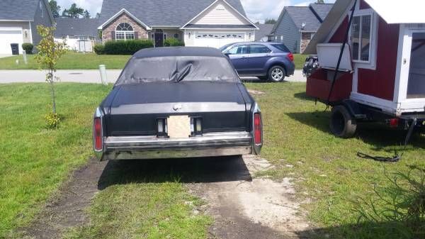 1985 Black Cadillac Fleetwood Limousine