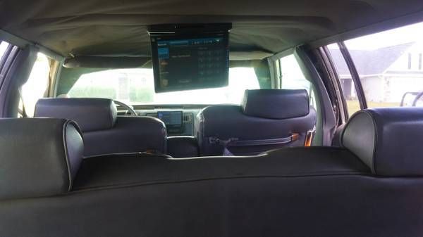 1985 Black Cadillac Fleetwood Limousine