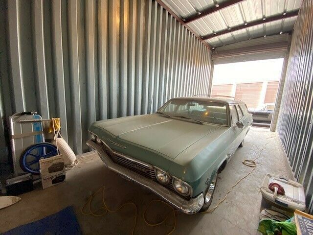 1965 Chevrolet Impala Wagon
