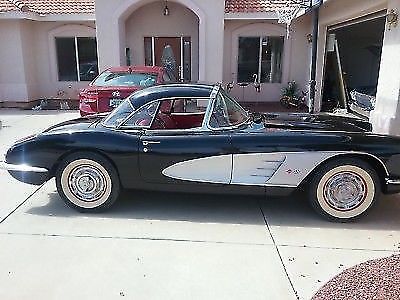 1960 BLACK/SILVER COVES Chevrolet Corvette