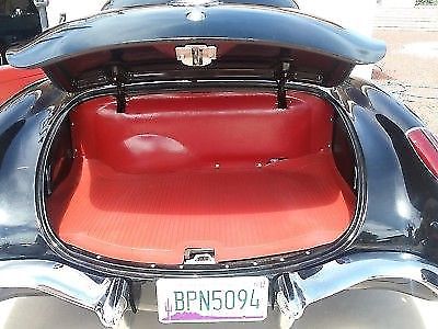 1960 BLACK/SILVER COVES Chevrolet Corvette