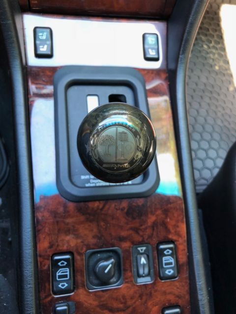 1993 040 Black Mercedes-Benz 500-Series Sedan