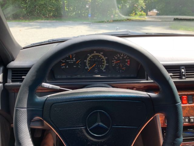 1993 040 Black Mercedes-Benz 500-Series Sedan