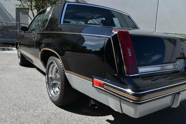 1987 Black Oldsmobile 442 Coupe