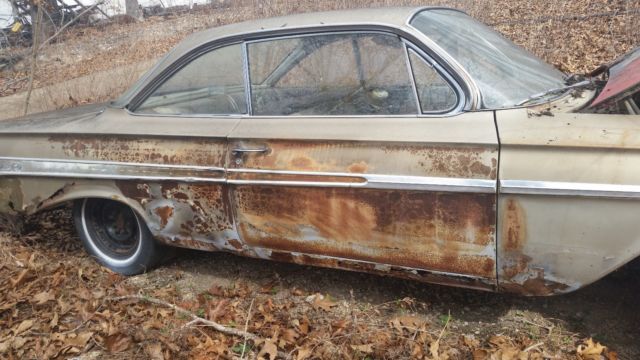 1961 Tan Chevrolet Impala Coupe