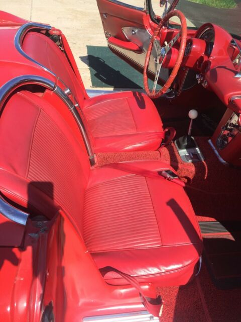 1961 ROMAN RED Chevrolet Corvette Convertible