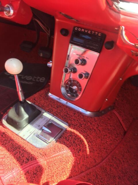 1961 ROMAN RED Chevrolet Corvette Convertible