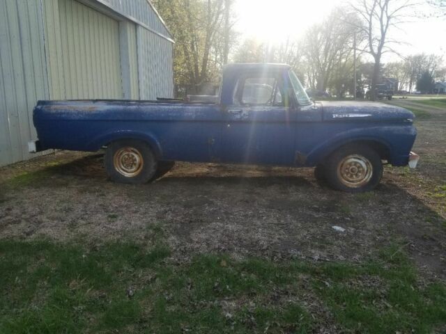 1961 Blue Ford F-250 Single cab