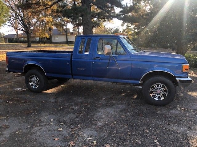 1989 Blue Ford F-250 Extended Cab Pickup