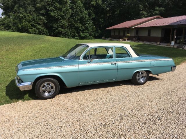 1962 Blue Chevrolet Bel Air/150/210