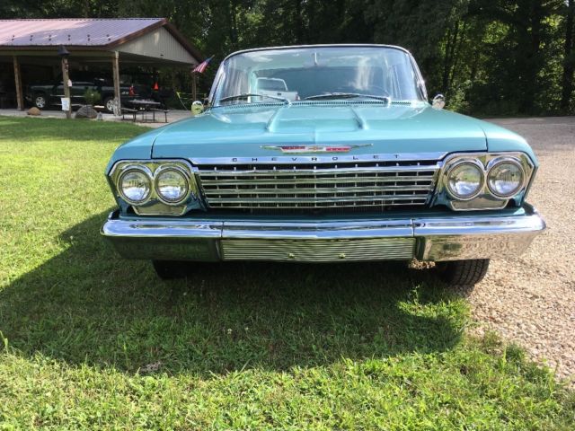1962 Blue Chevrolet Bel Air/150/210
