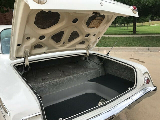 1962 White Chevrolet Bel Air/150/210 Coupe