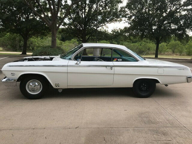 1962 White Chevrolet Bel Air/150/210 Coupe