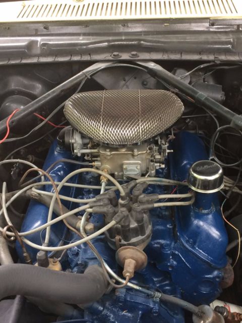 1962 Vanilla Cream Ford Fairlane