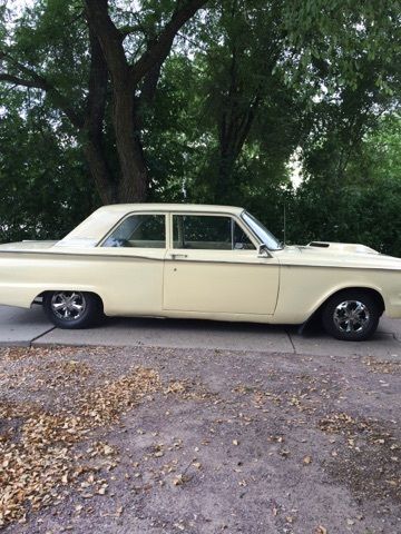 1962 Vanilla Cream Ford Fairlane