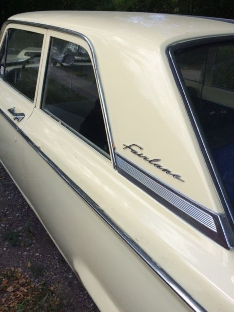 1962 Vanilla Cream Ford Fairlane