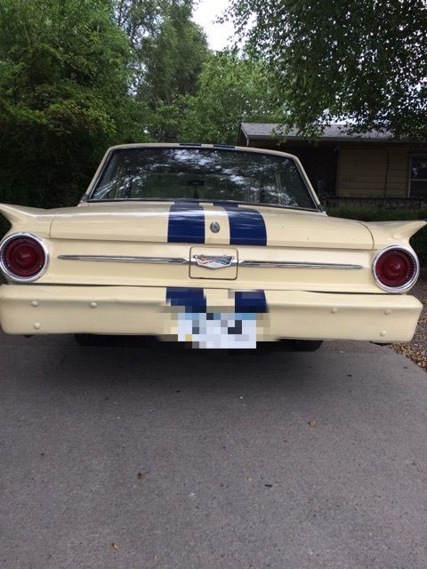 1962 Vanilla Cream Ford Fairlane