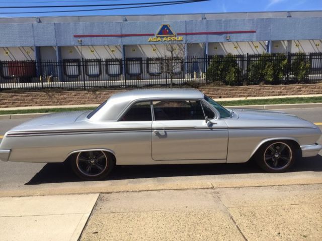 1962 Silver Chevrolet Impala Coupe