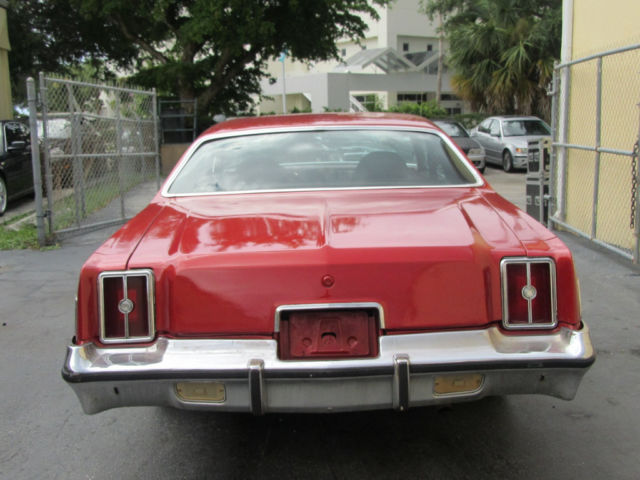 1975 RED Chrysler Cordoba Coupe