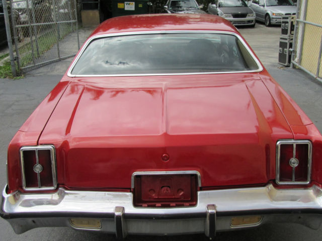 1975 RED Chrysler Cordoba Coupe