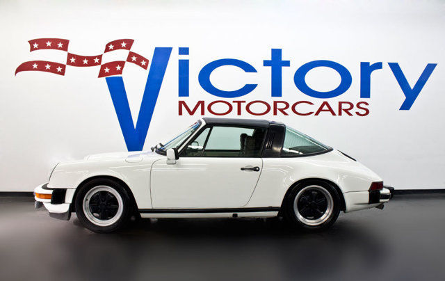 1981 GRAND PRIX WHITE Porsche 911 Coupe