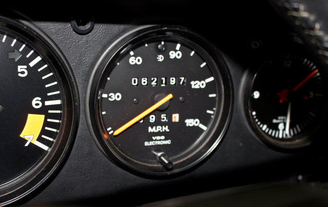 1981 GRAND PRIX WHITE Porsche 911 Coupe