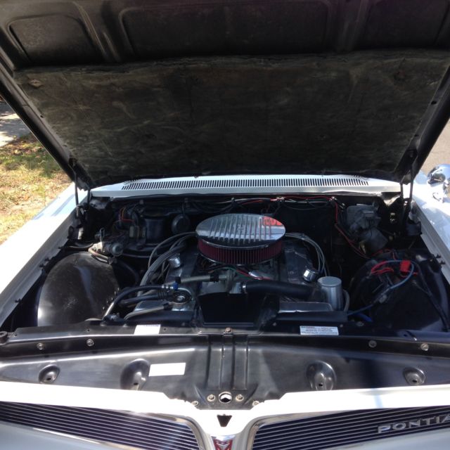 1963 white Pontiac Catalina sedan