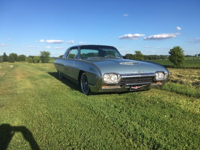 1963 Ford Thunderbird